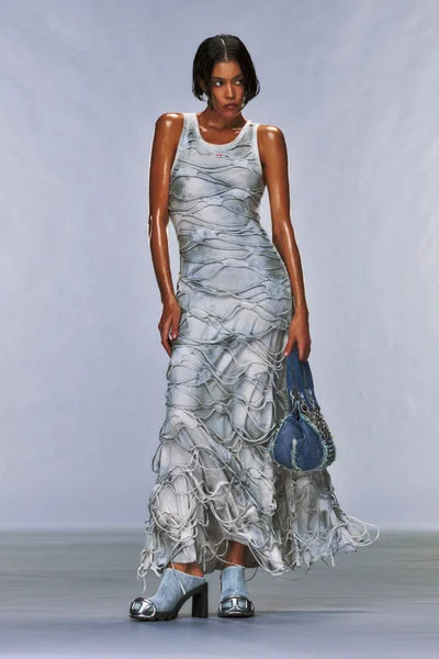 Look 14